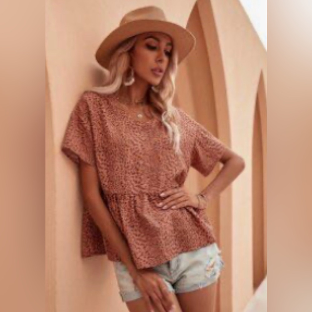 Peplum Deep Rust Blouse; small; excellent condition;lightweight